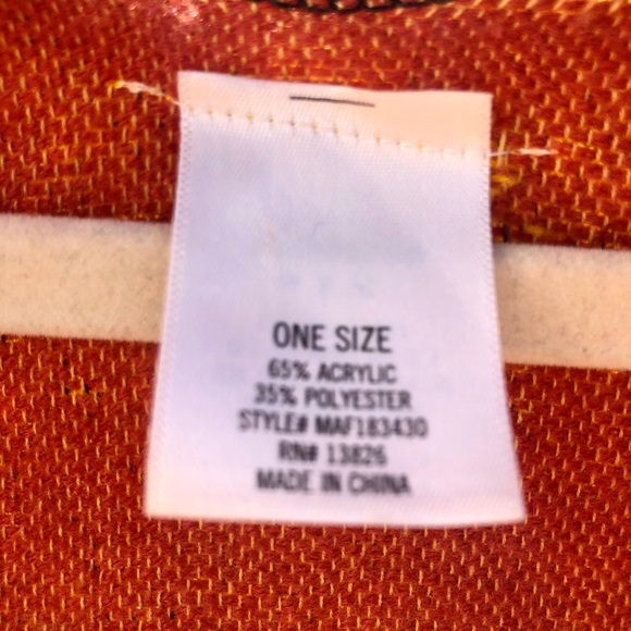 Francescas Collection Knit Shawl - Picture 8 of 10